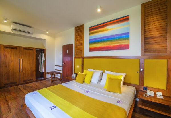 Mermaid Hotel & Club - Image 5